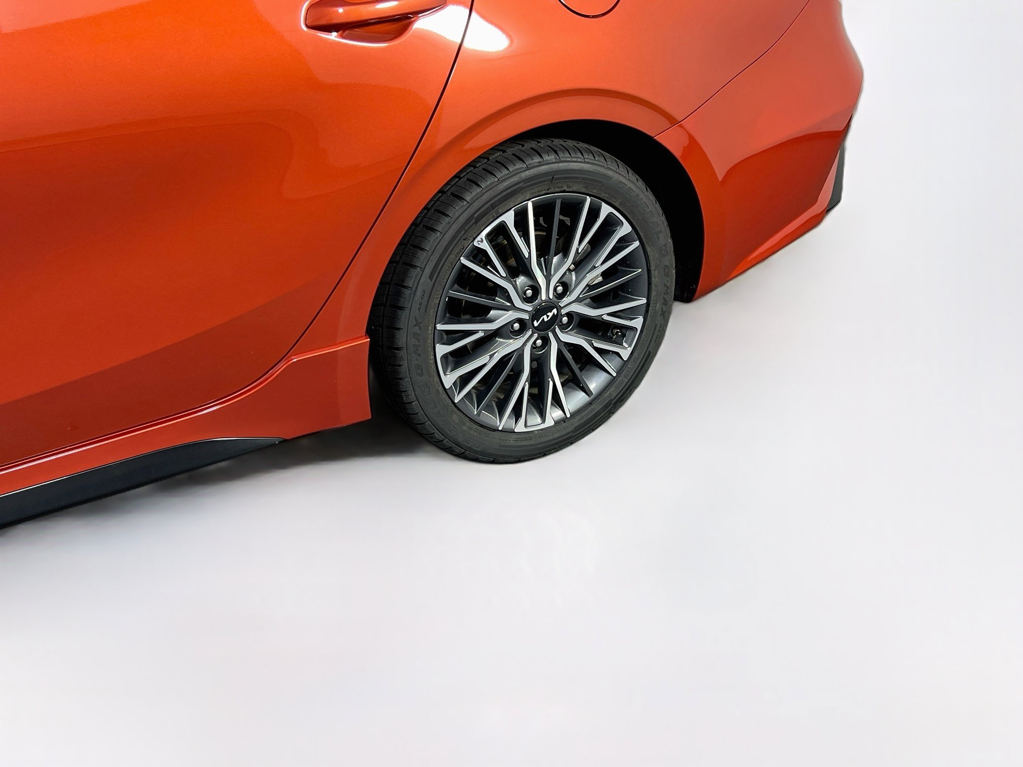 Used 2023 Kia Forte GT-Line w/ GT-Line Premium Package FWD image 30