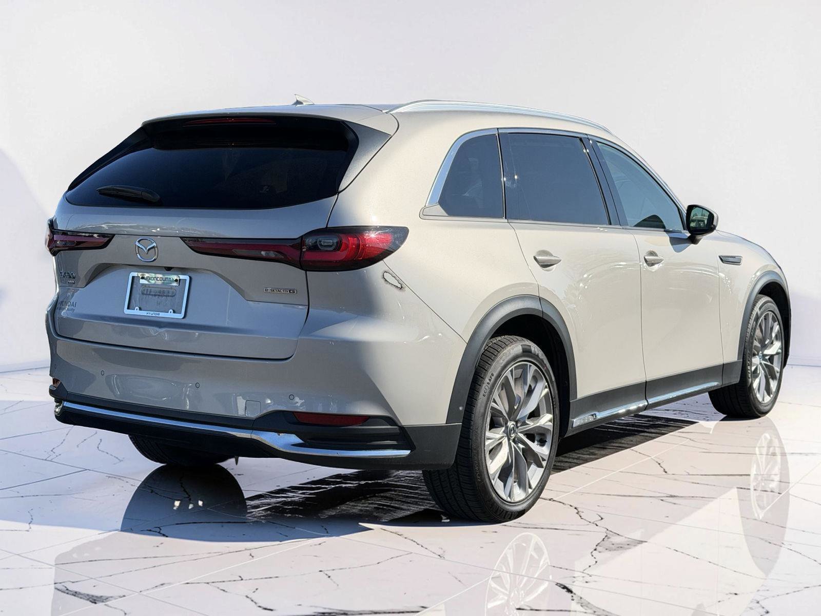 Used 2024 MAZDA CX-90 3.3 Turbo w/ Premium Package image 3