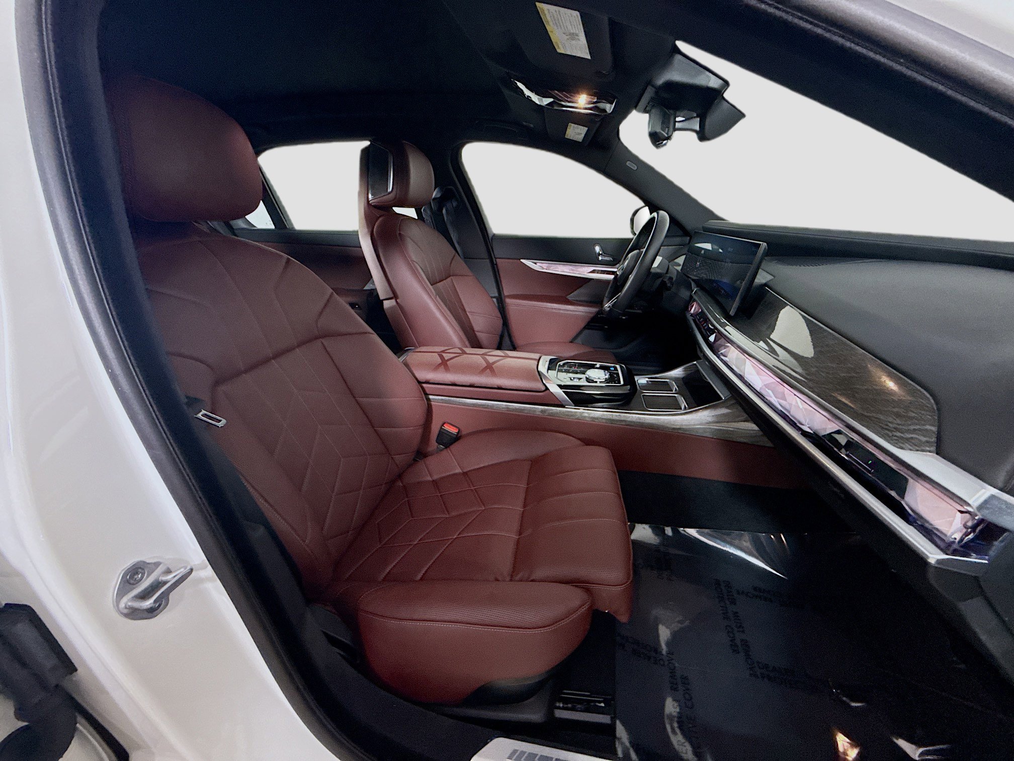 Used 2025 BMW i7 eDrive50 w/ M Sport Package image 29