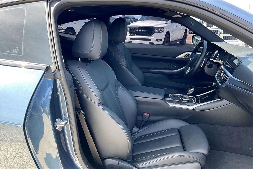 Used 2021 BMW 430i Coupe w/ Convenience Package RWD image 26