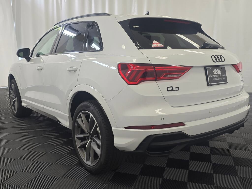 New 2025 Audi Q3 2.0T Premium image 4