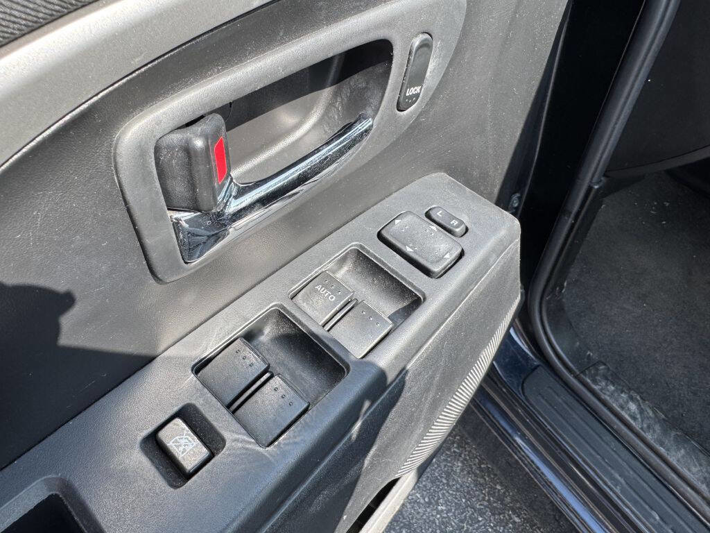 Used 2015 MAZDA MAZDA5 Touring image 10