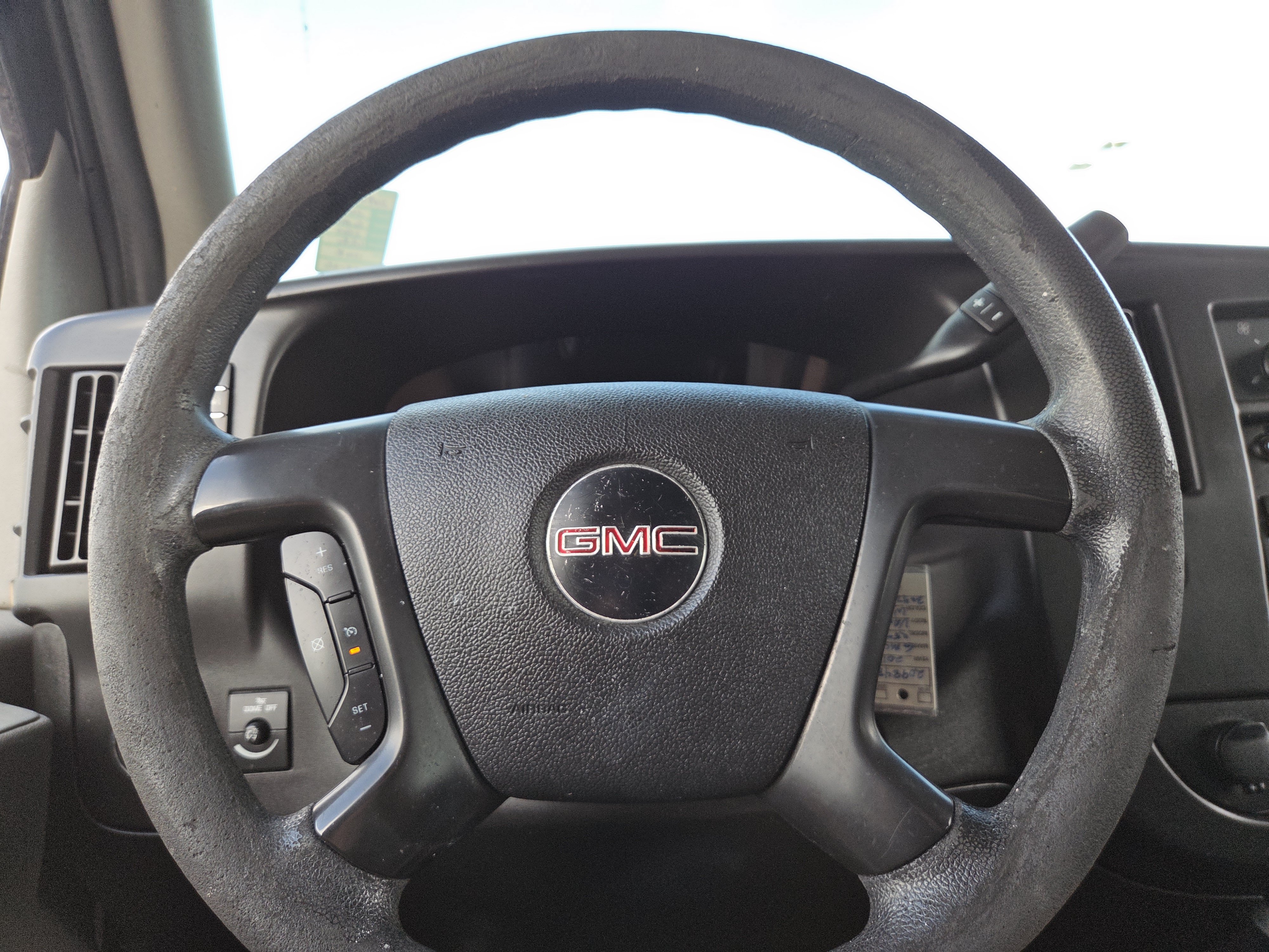 Used 2015 GMC Savana 2500 RWD image 10