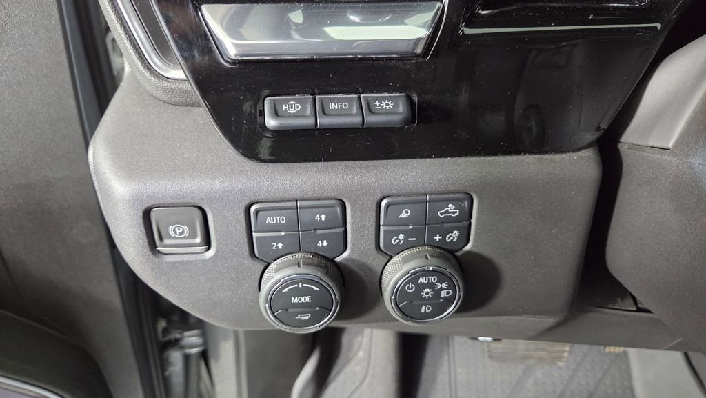 Used 2023 Chevrolet Silverado 1500 High Country w/ High Country Premium Package image 19