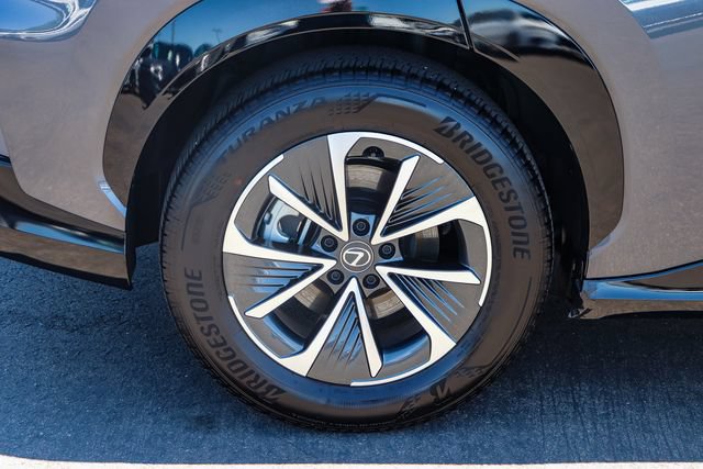 Certified 2025 Lexus RZ 300e FWD image 9