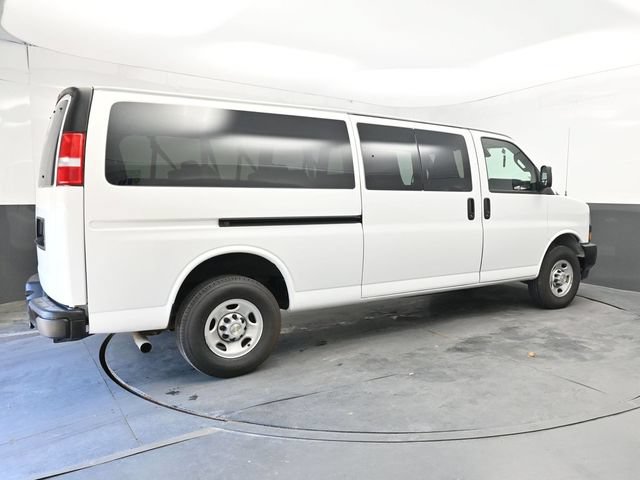 Used 2024 Chevrolet Express 3500 LS RWD image 7