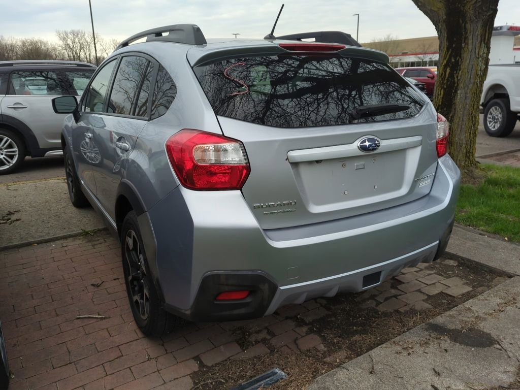 Used 2017 Subaru Crosstrek 2.0i Premium image 4