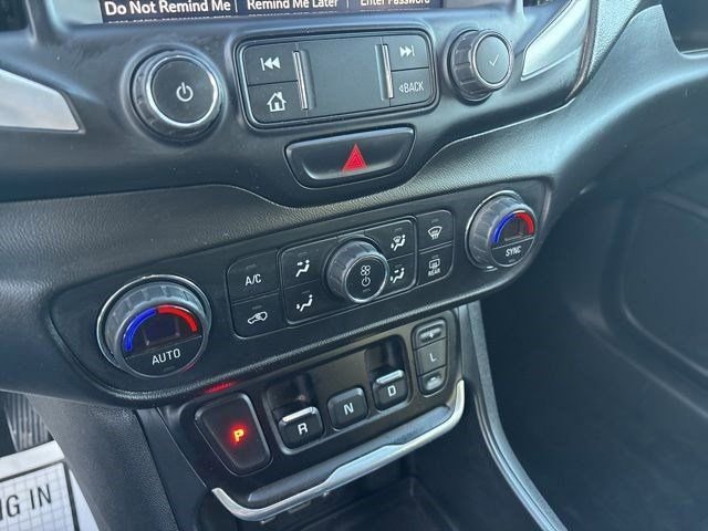 Used 2020 GMC Terrain SLT w/ LPO, Floor Liner Package image 24