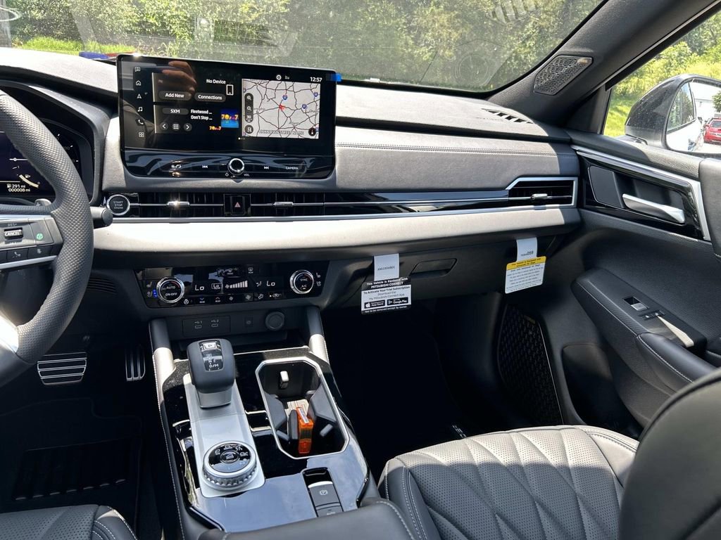 New 2026 Mitsubishi Outlander SEL Black Edition FWD image 17