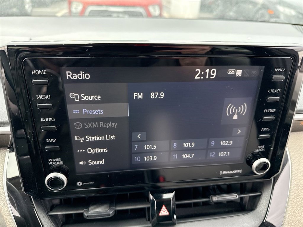 Used 2022 Toyota Corolla LE image 16