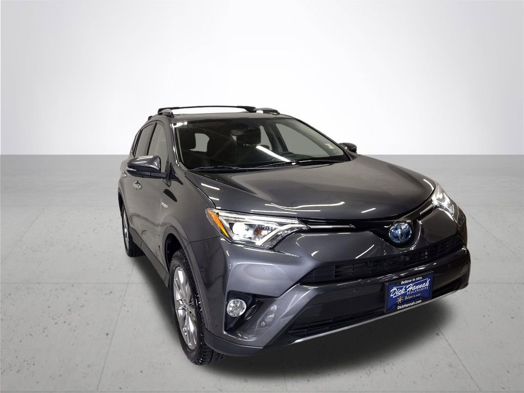 Used 2017 Toyota RAV4 Limited AWD/4WD image 5