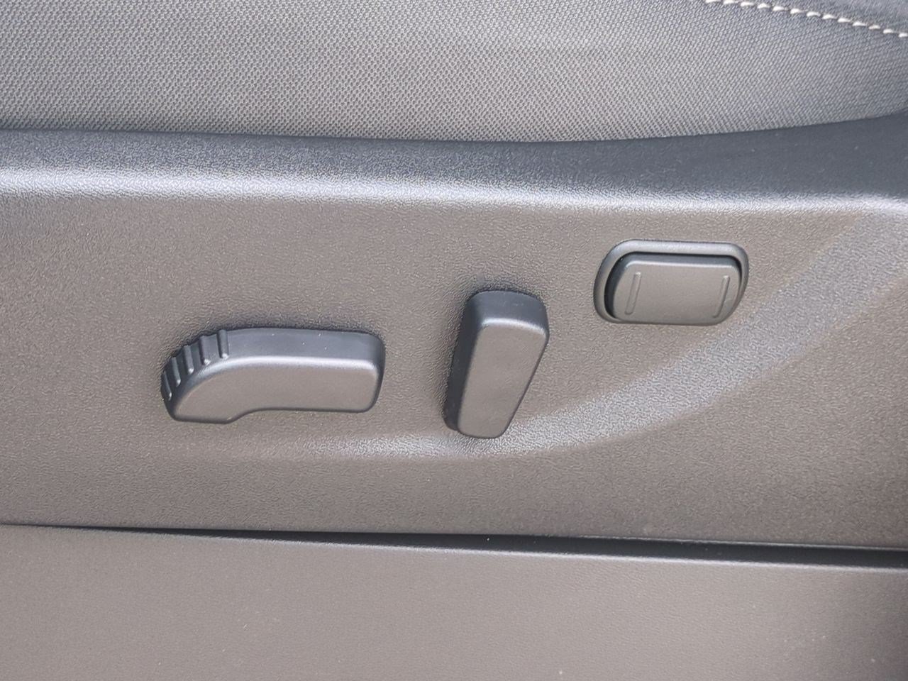 New 2026 Nissan Frontier SV w/ SV Convenience Package RWD image 16