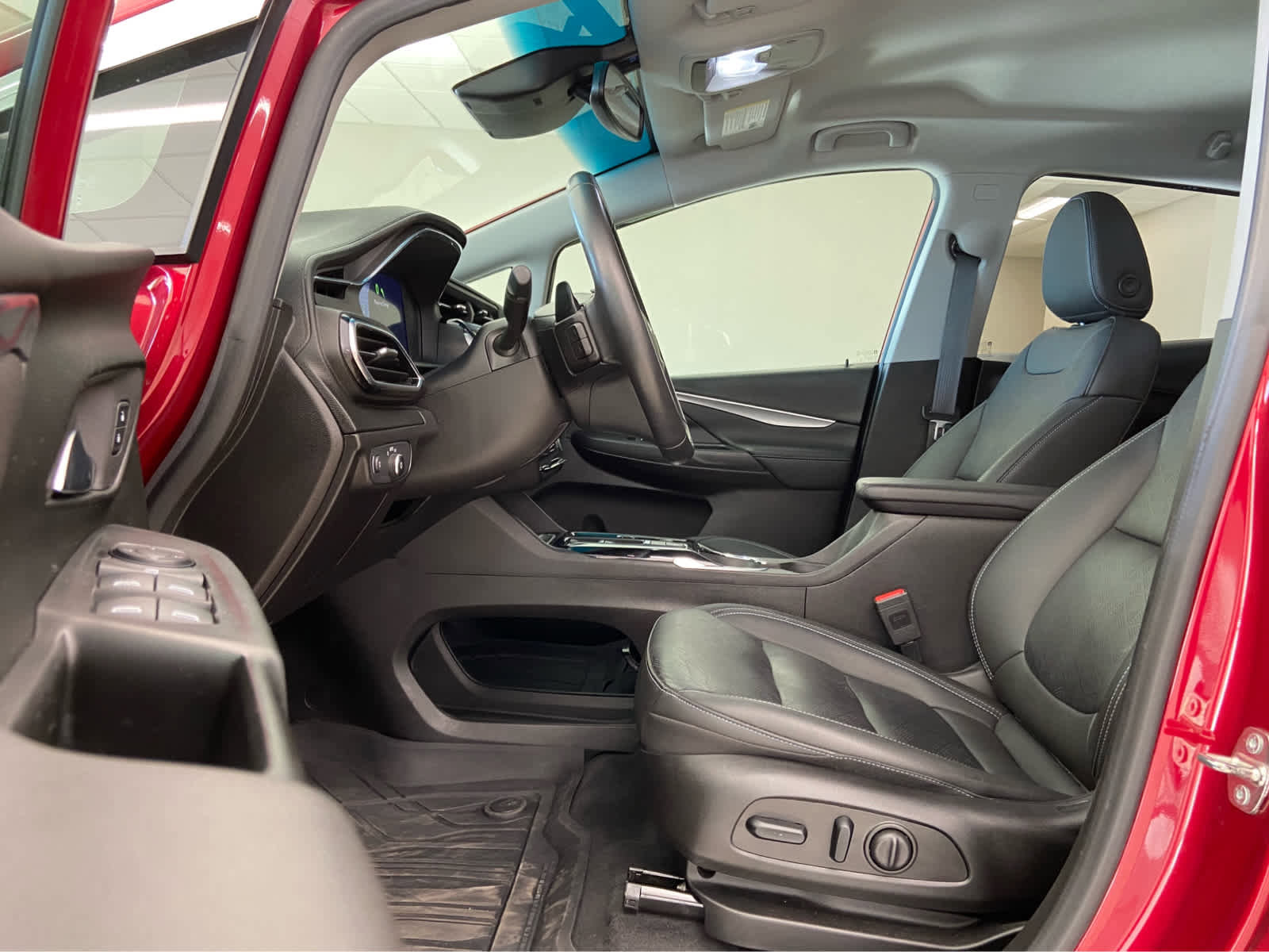 Used 2023 Chevrolet Bolt LT w/ Infotainment Package image 11