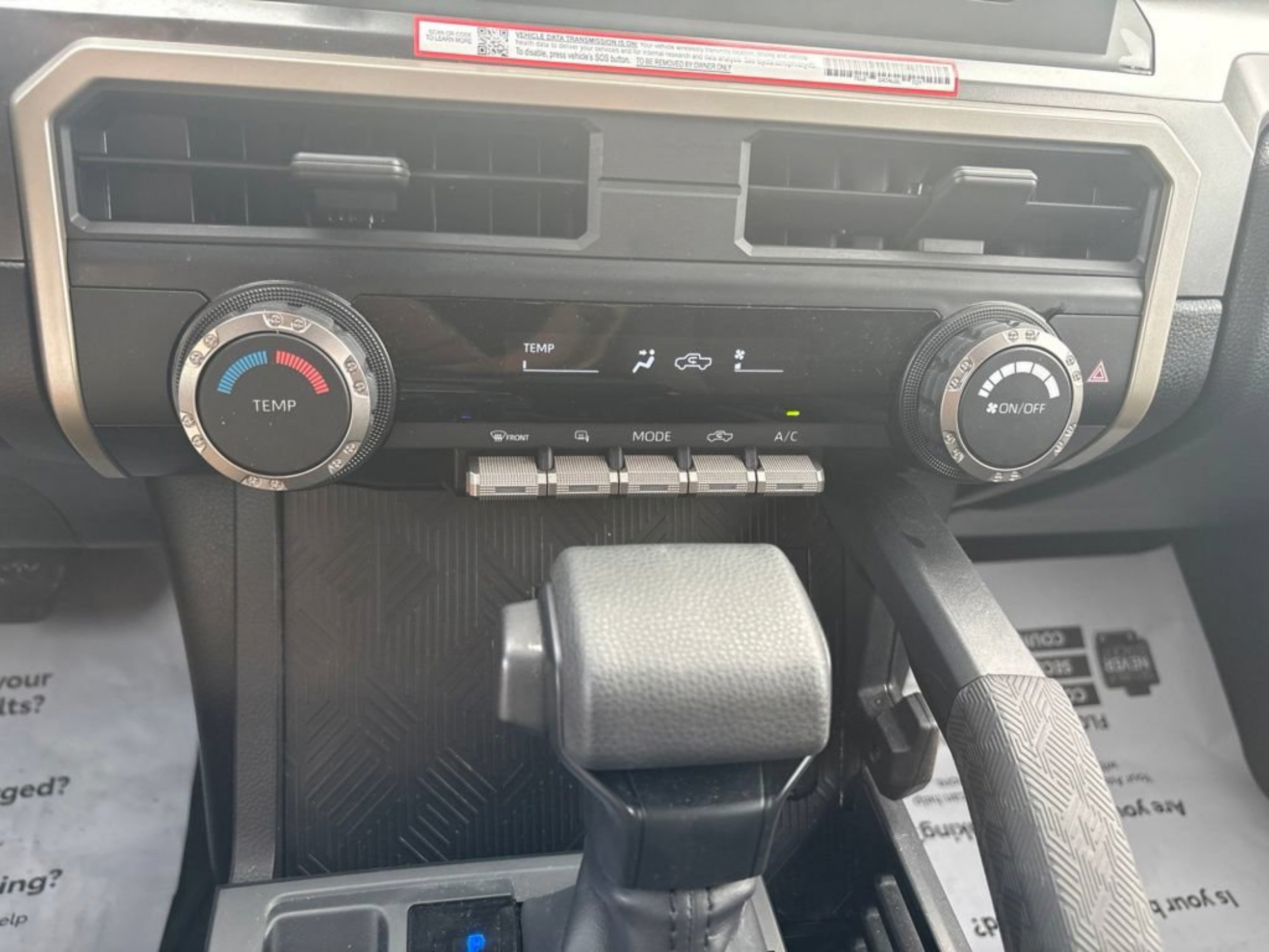Certified 2025 Toyota Tacoma SR5 AWD/4WD image 14
