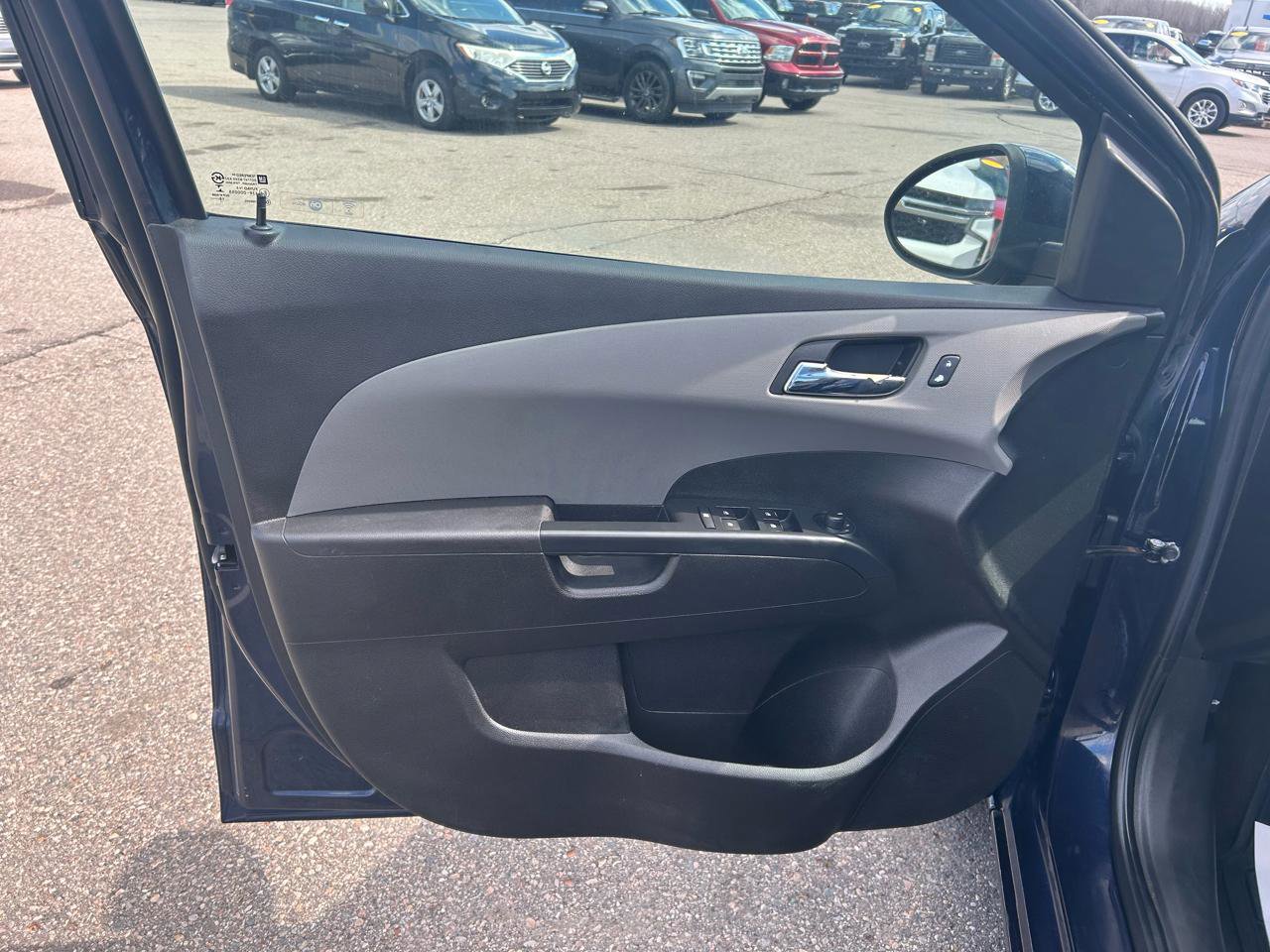Used 2016 Chevrolet Sonic LT FWD image 14