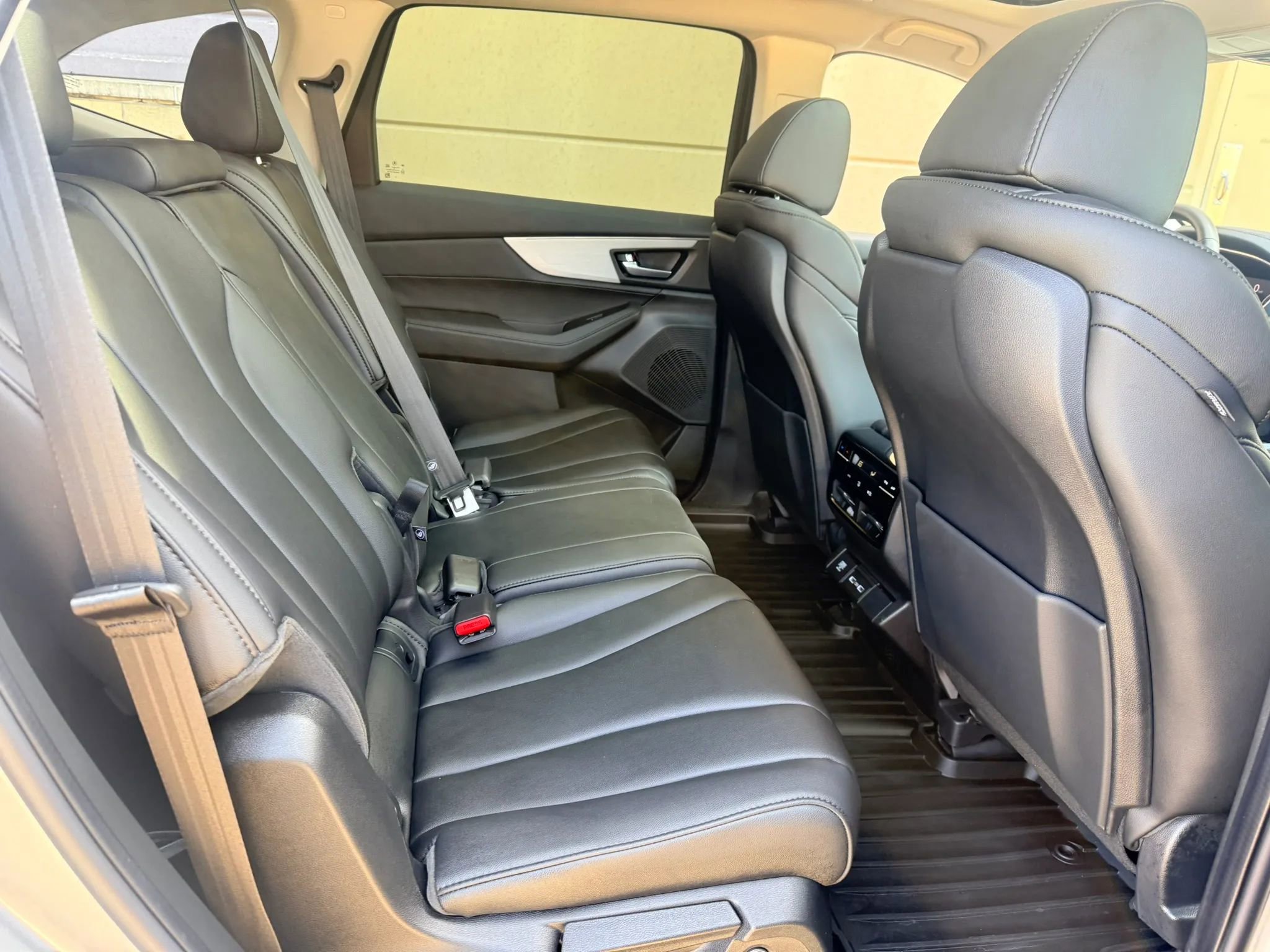 Used 2024 Acura MDX SH-AWD image 29