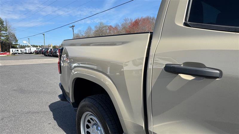 Used 2023 Chevrolet Colorado W/T RWD image 28