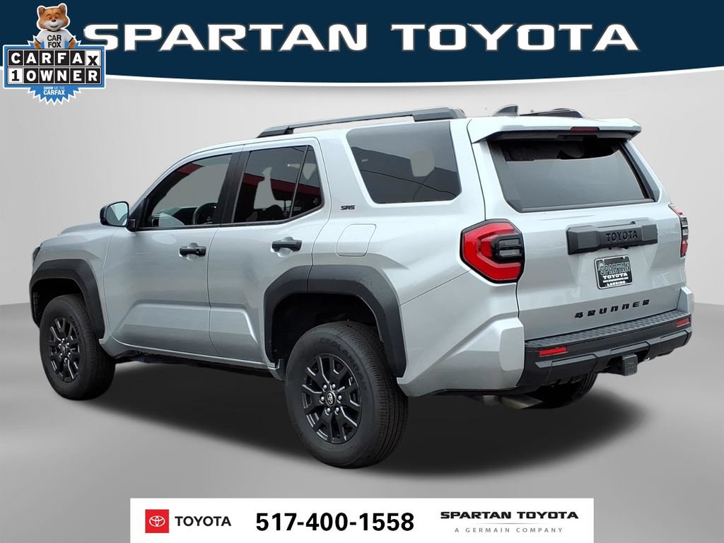 Used 2025 Toyota 4Runner SR5 AWD/4WD image 10