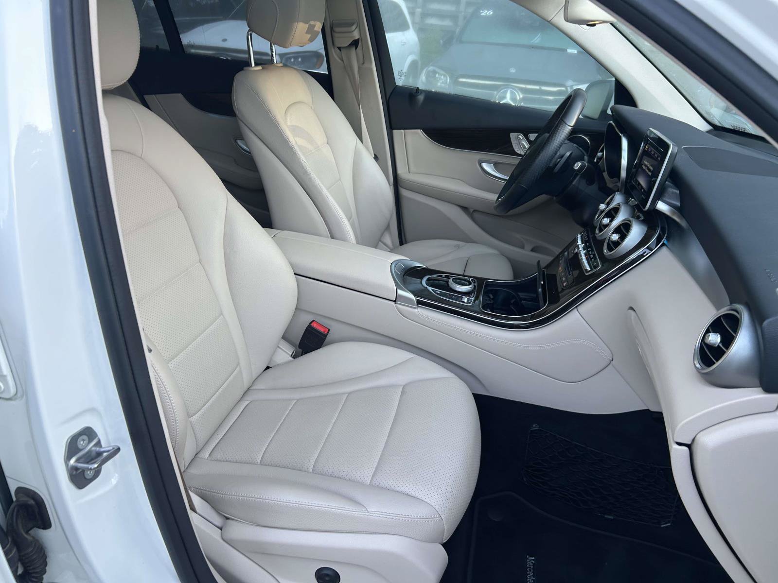 Used 2019 Mercedes-Benz GLC 300 image 49