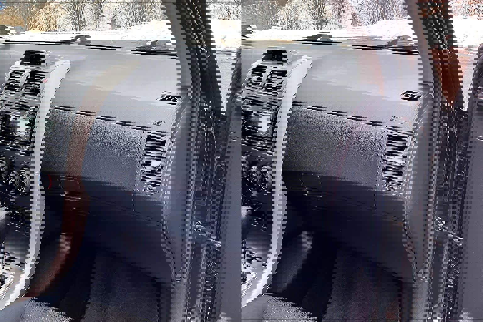 Used 2012 Toyota Corolla S image 19