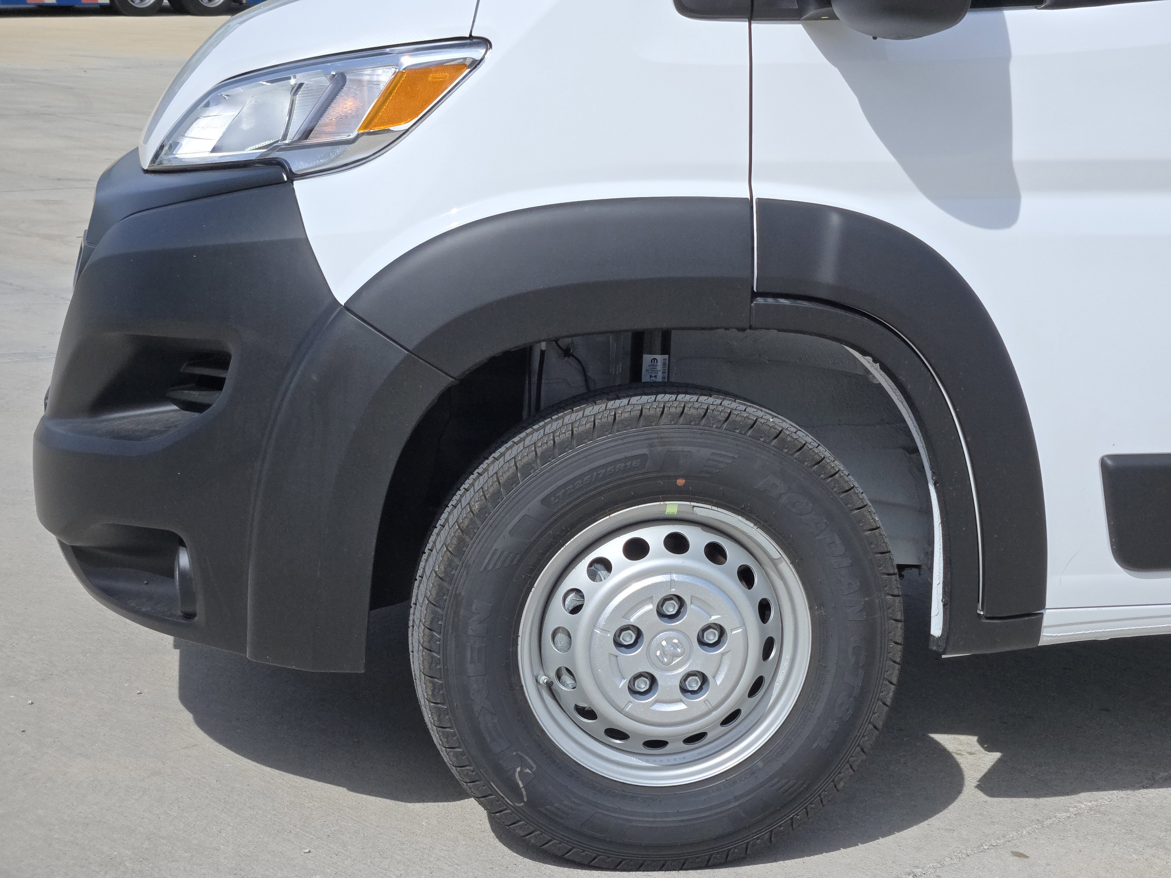 New 2026 RAM ProMaster 2500 w/ Convenience Group FWD image 5
