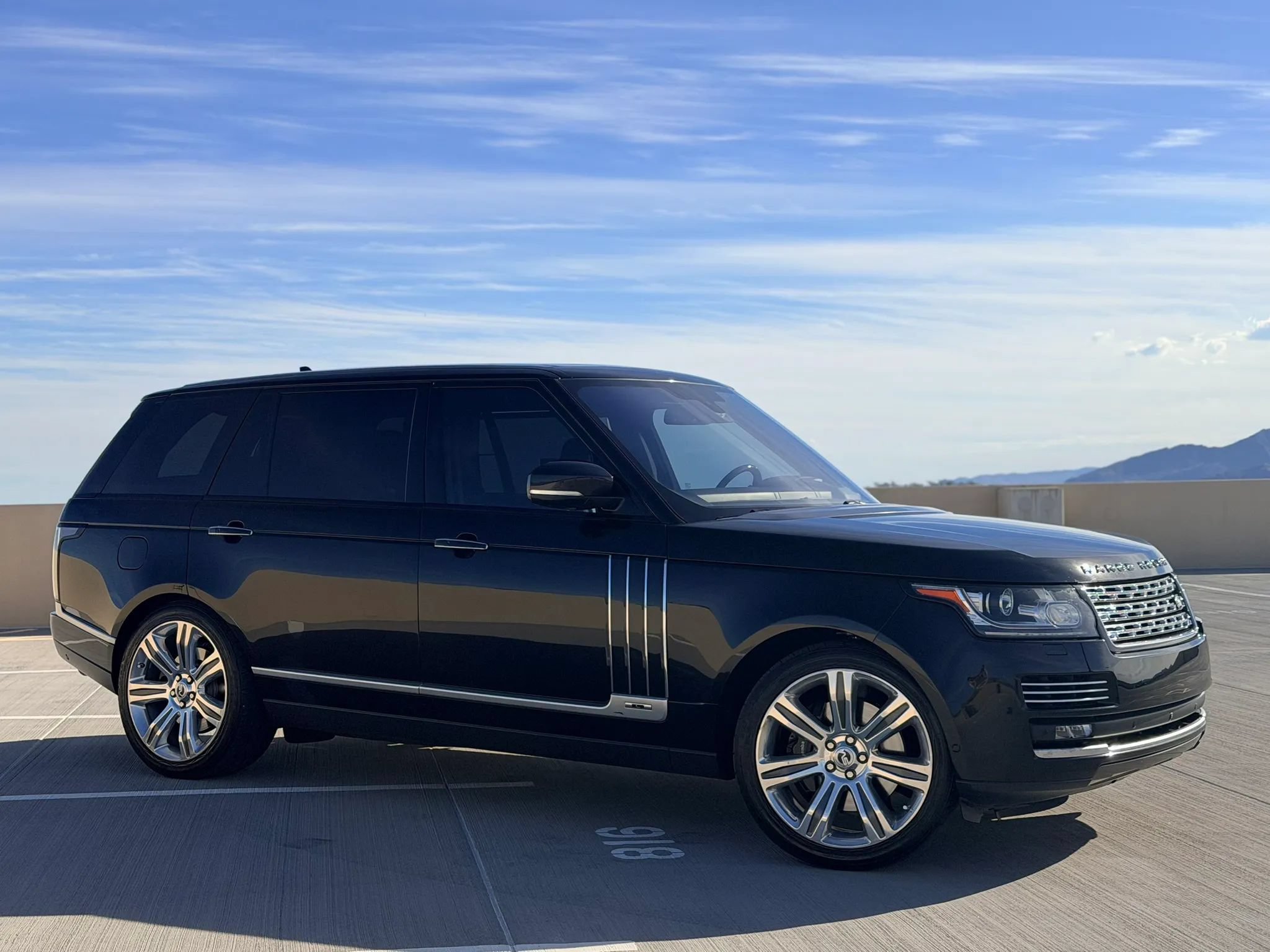 Used 2016 Land Rover Range Rover LWB SV Autobiography AWD/4WD image 15