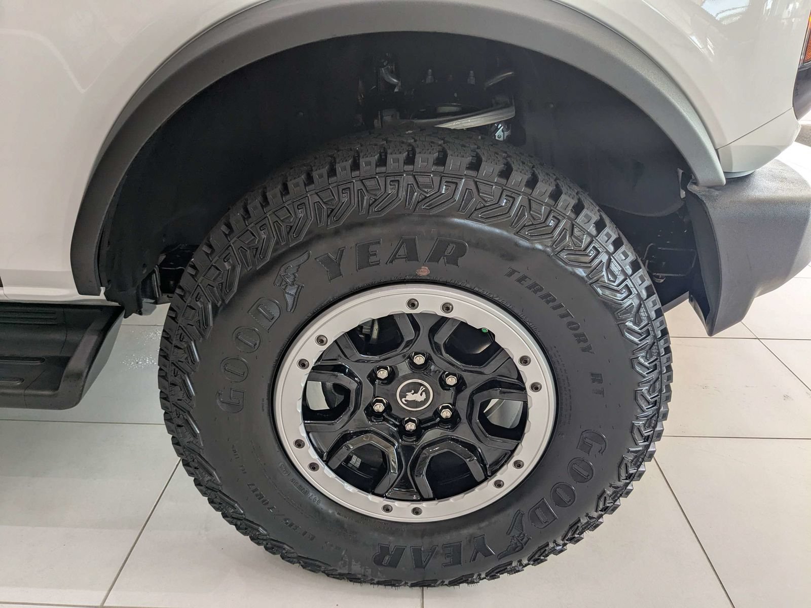 New 2025 Ford Bronco Outer Banks w/ Sasquatch Package AWD/4WD image 9