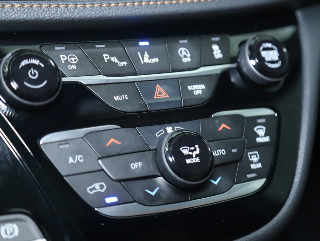 Used 2022 Chrysler Pacifica Pinnacle image 36