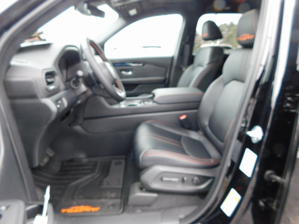 New 2026 Honda Pilot TrailSport image 13