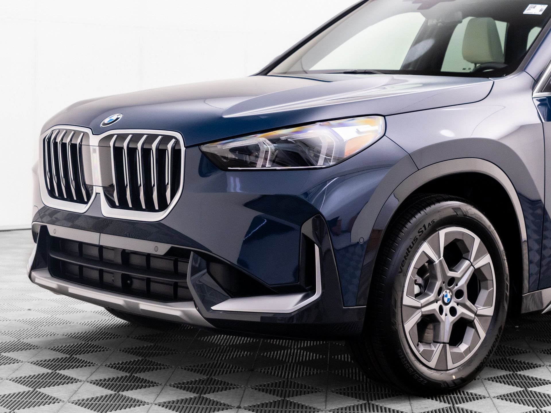 New 2026 BMW X1 xDrive28i AWD/4WD image 40