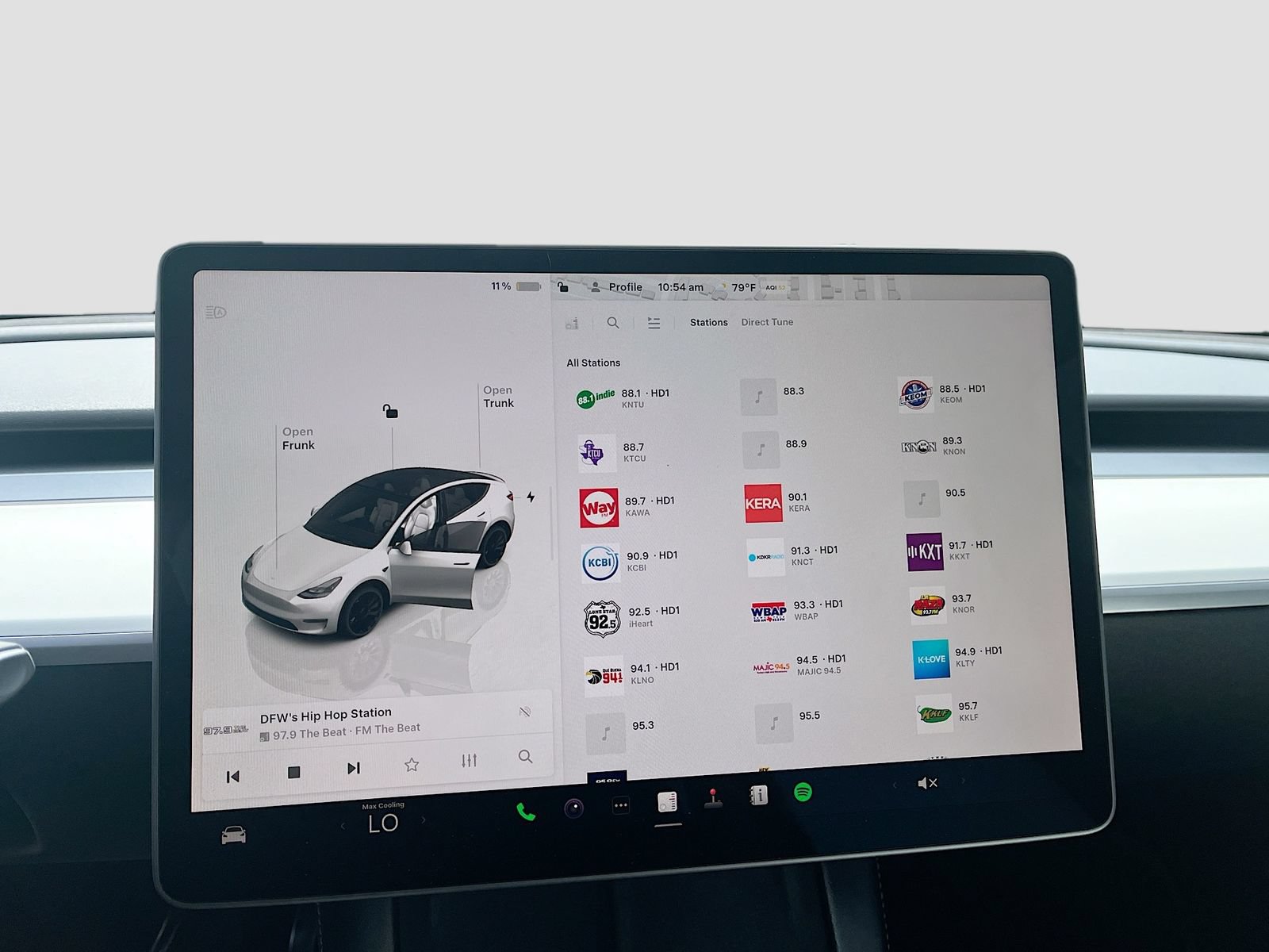 Used 2024 Tesla Model Y Performance AWD/4WD image 15