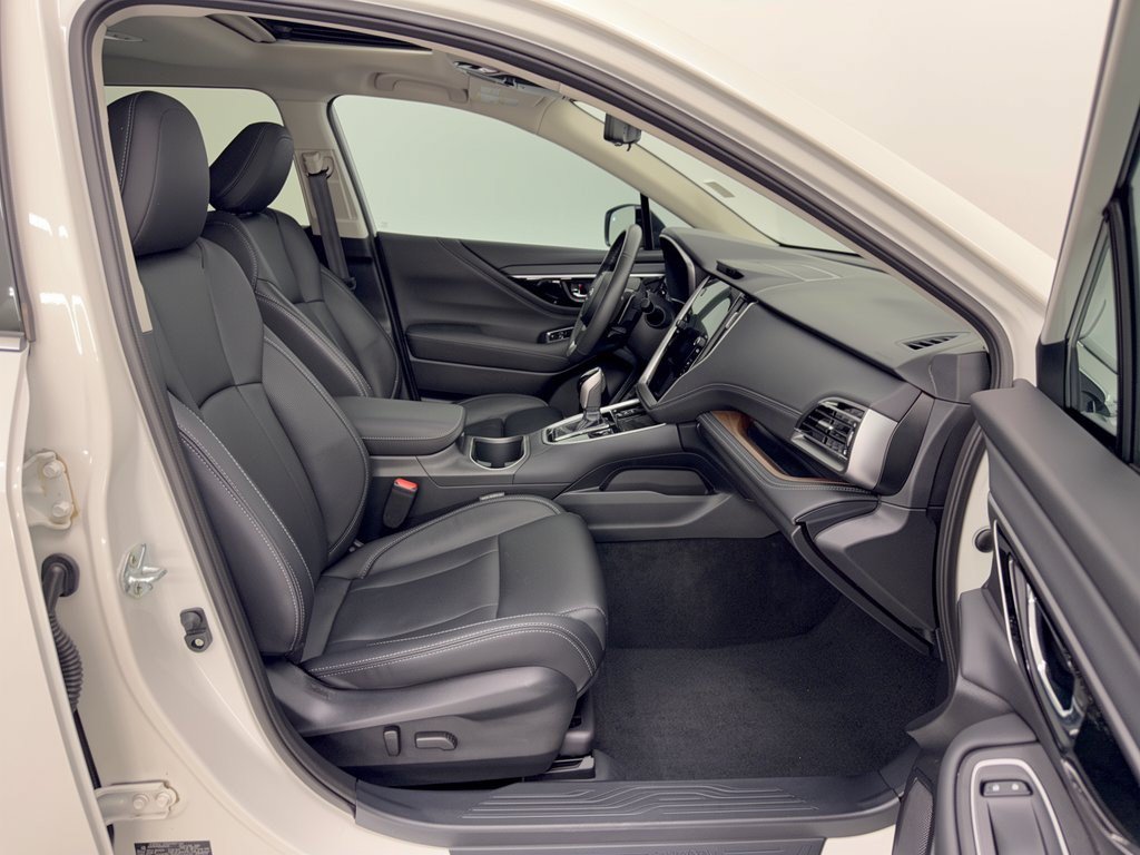 Used 2024 Subaru Outback Touring XT AWD/4WD image 30