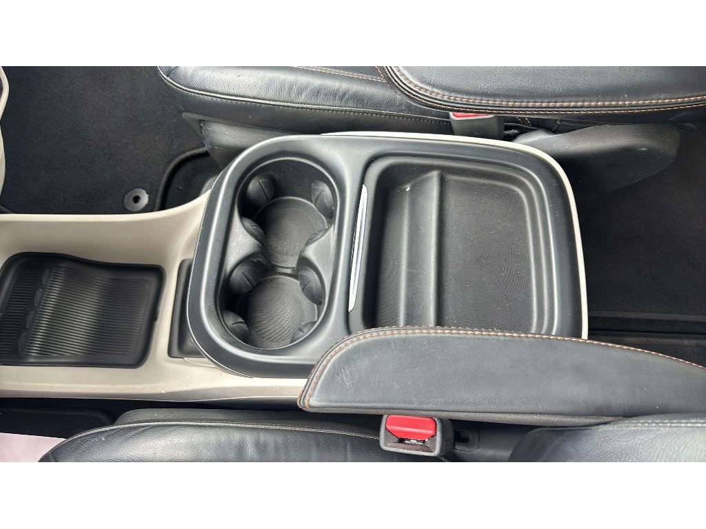 Used 2017 Chrysler Pacifica Touring-L FWD image 22