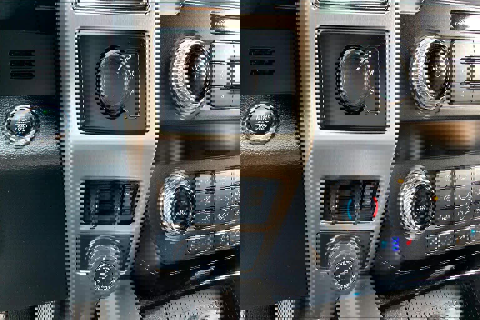 Certified 2020 Ford F450 Platinum w/ FX4 Off-Road Package AWD/4WD image 32