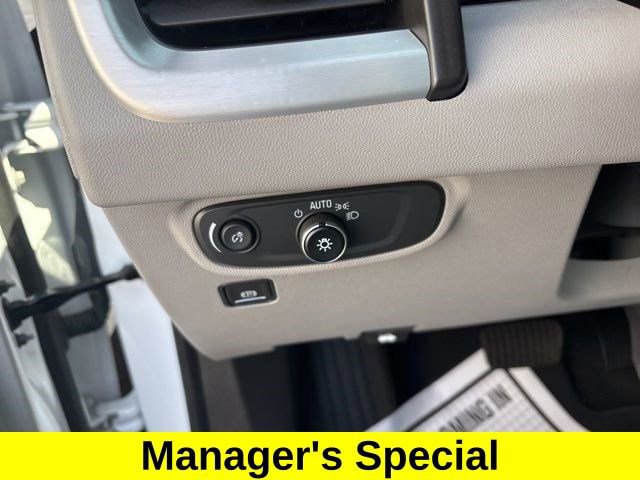 Used 2023 GMC Terrain SLE w/ Driver Convenience Package image 19