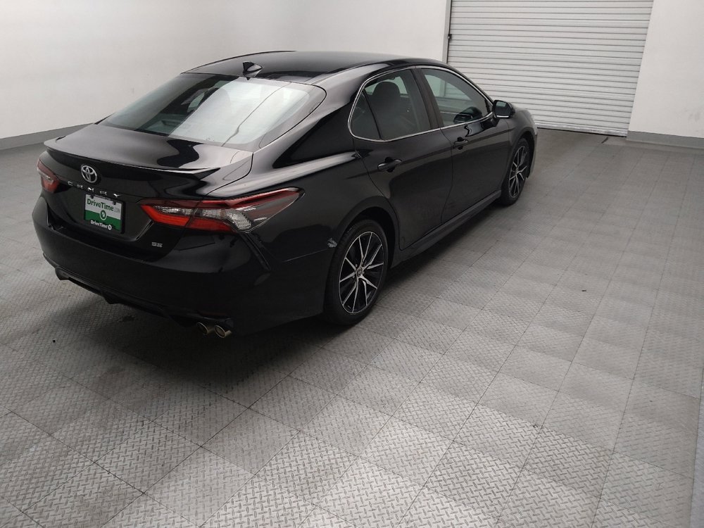 Used 2021 Toyota Camry SE FWD image 9