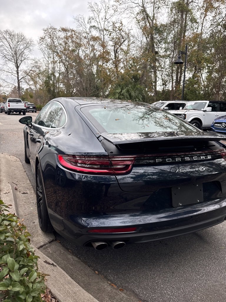Used 2018 Porsche Panamera 4S image 9