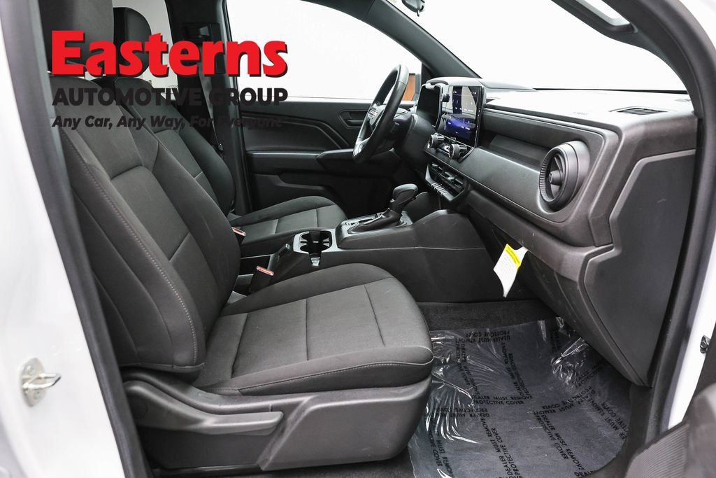 Used 2023 Chevrolet Colorado W/T RWD image 21