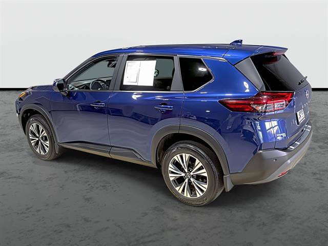 Used 2023 Nissan Rogue SV AWD/4WD image 2