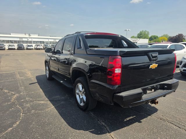 Used 2012 Chevrolet Avalanche LT w/ All-Star Edition AWD/4WD image 3