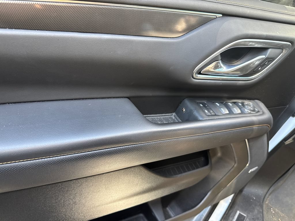 Used 2021 GMC Yukon AT4 w/ AT4 Premium Plus Package AWD/4WD image 14