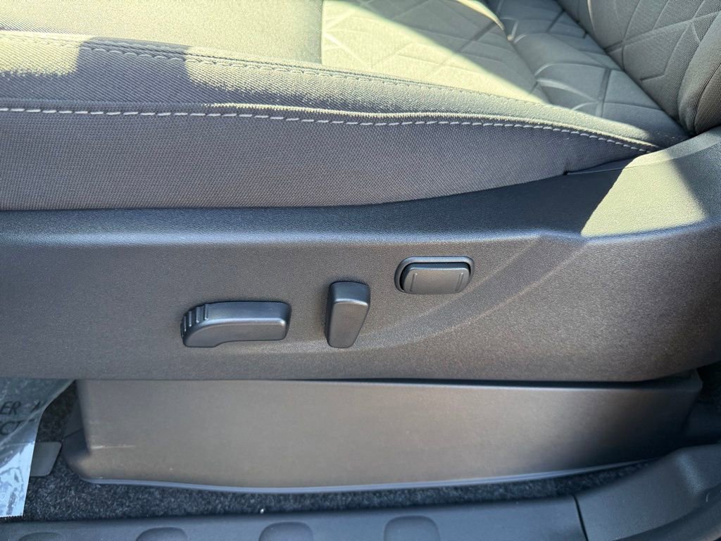 New 2026 Nissan Frontier SV w/ Tow Package image 6