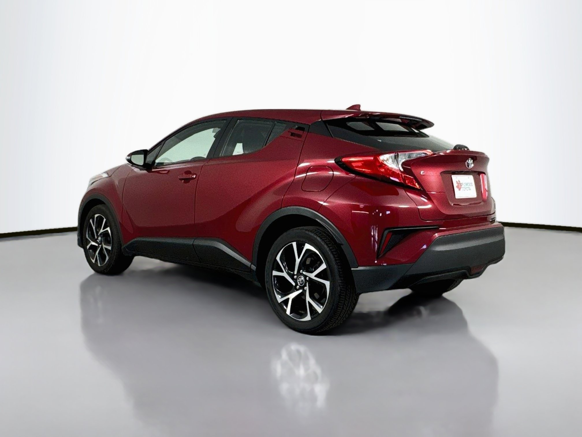 Certified 2018 Toyota C-HR XLE FWD image 5