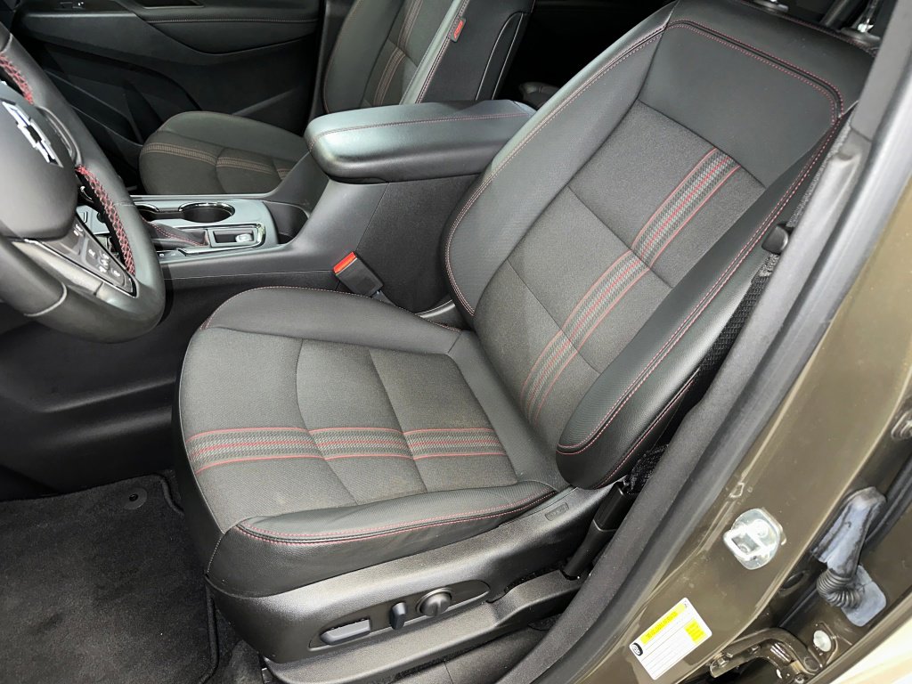 Certified 2023 Chevrolet Equinox RS image 5