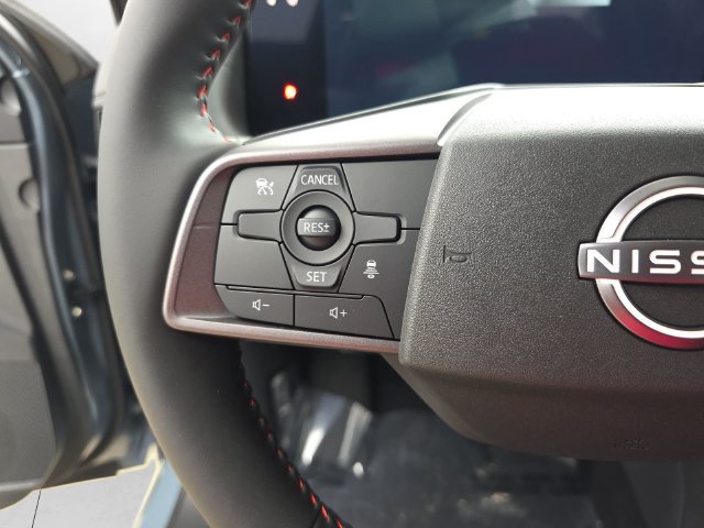 New 2027 Nissan Sentra SR w/ Floor Mat Package FWD image 17