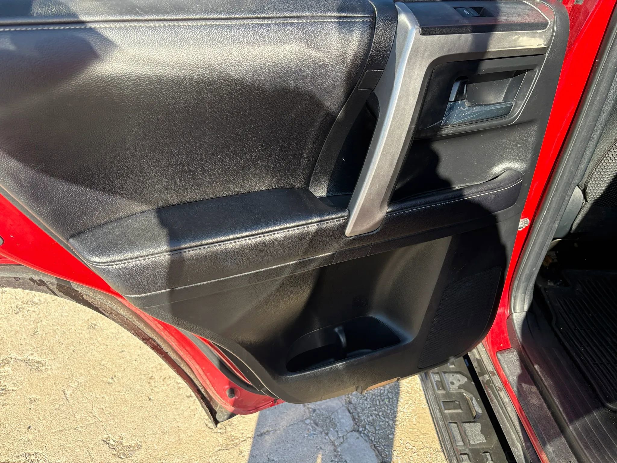 Used 2016 Toyota 4Runner SR5 image 12