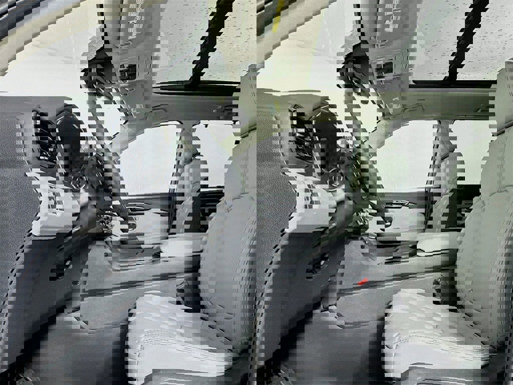 New 2025 Honda Pilot Touring image 24