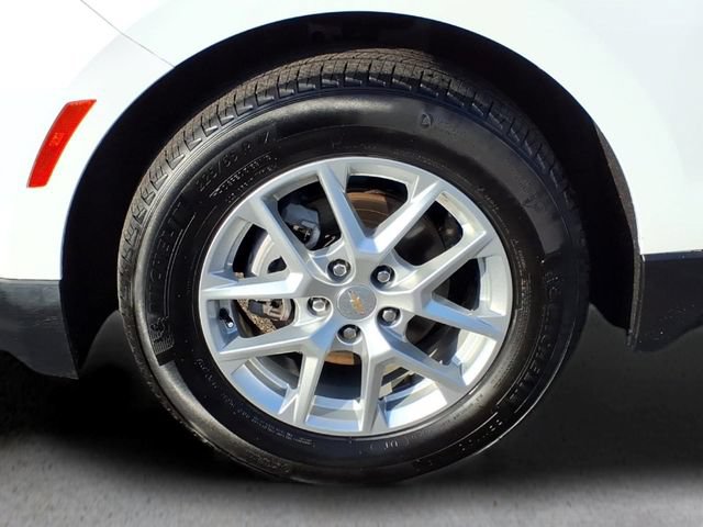 Used 2024 Chevrolet Equinox LT FWD image 10