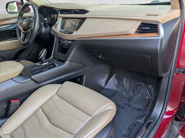 Used 2018 Cadillac XT5 Platinum w/ Driver Assist Package image 21