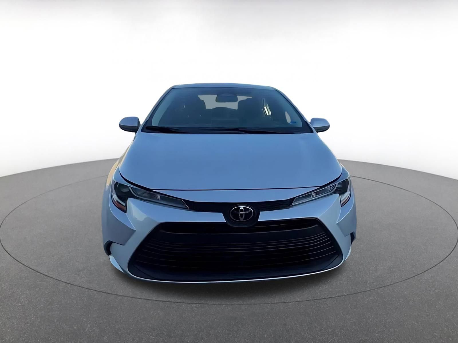 Used 2025 Toyota Corolla LE image 4